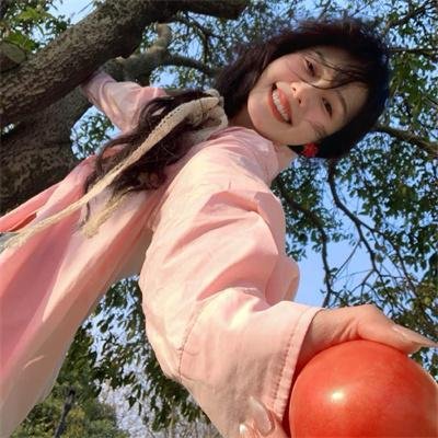 采蘑菇的夫妻